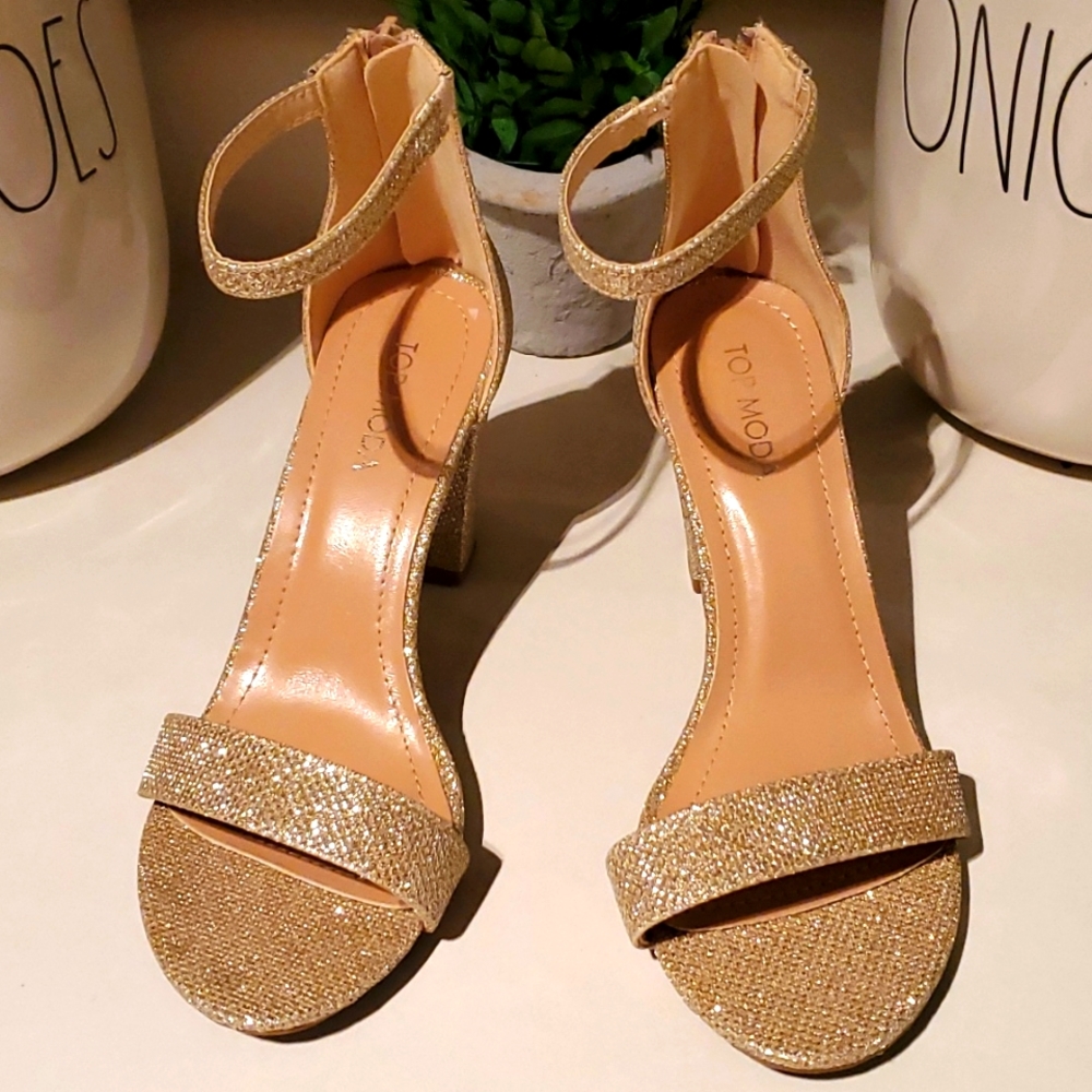 Super cute gold heeled sandals
